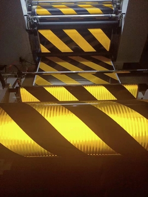 Class 4 Durability 7 Years High Intensity Grade Prismatic Reflective Sheeting Vinyl Sticker Roll (HIP) For Traffic Signs
